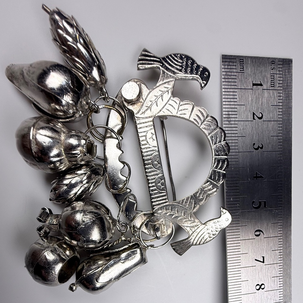 Brazilian Penca De Balangandan Amulet Brooch - Picture 7 of 15
